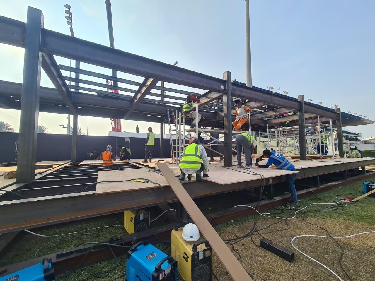 Structural steel erection on an AL NIMRA site — photograph 22