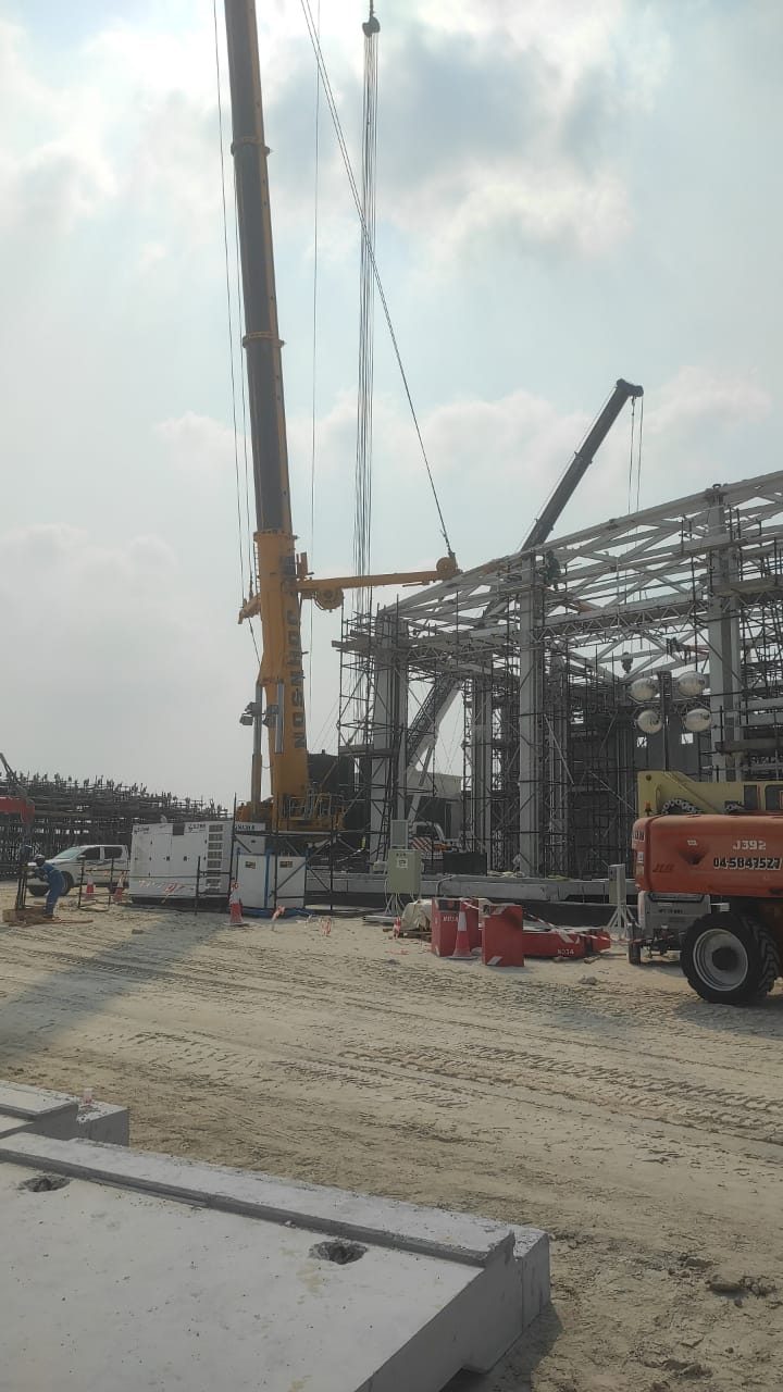Structural steel erection on an AL NIMRA site — photograph 29