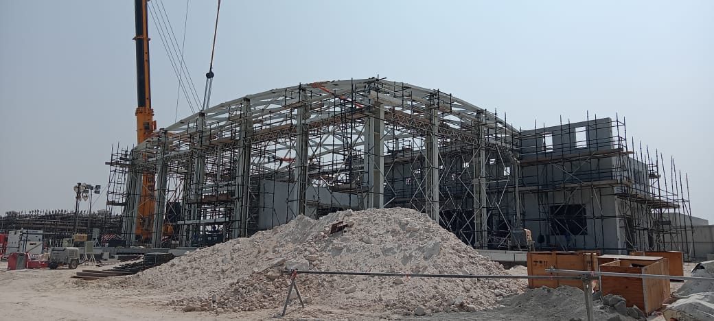 Structural steel erection on an AL NIMRA site — photograph 33