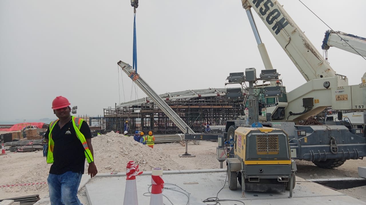 Structural steel erection on an AL NIMRA site — photograph 38